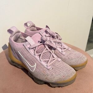 Nike Lavender Flyknit VaporMax